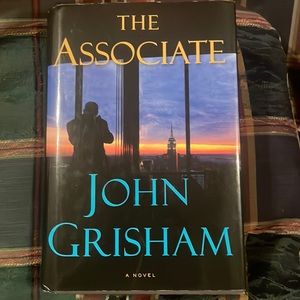 LARGE PRINT John Grisham’s The Associate